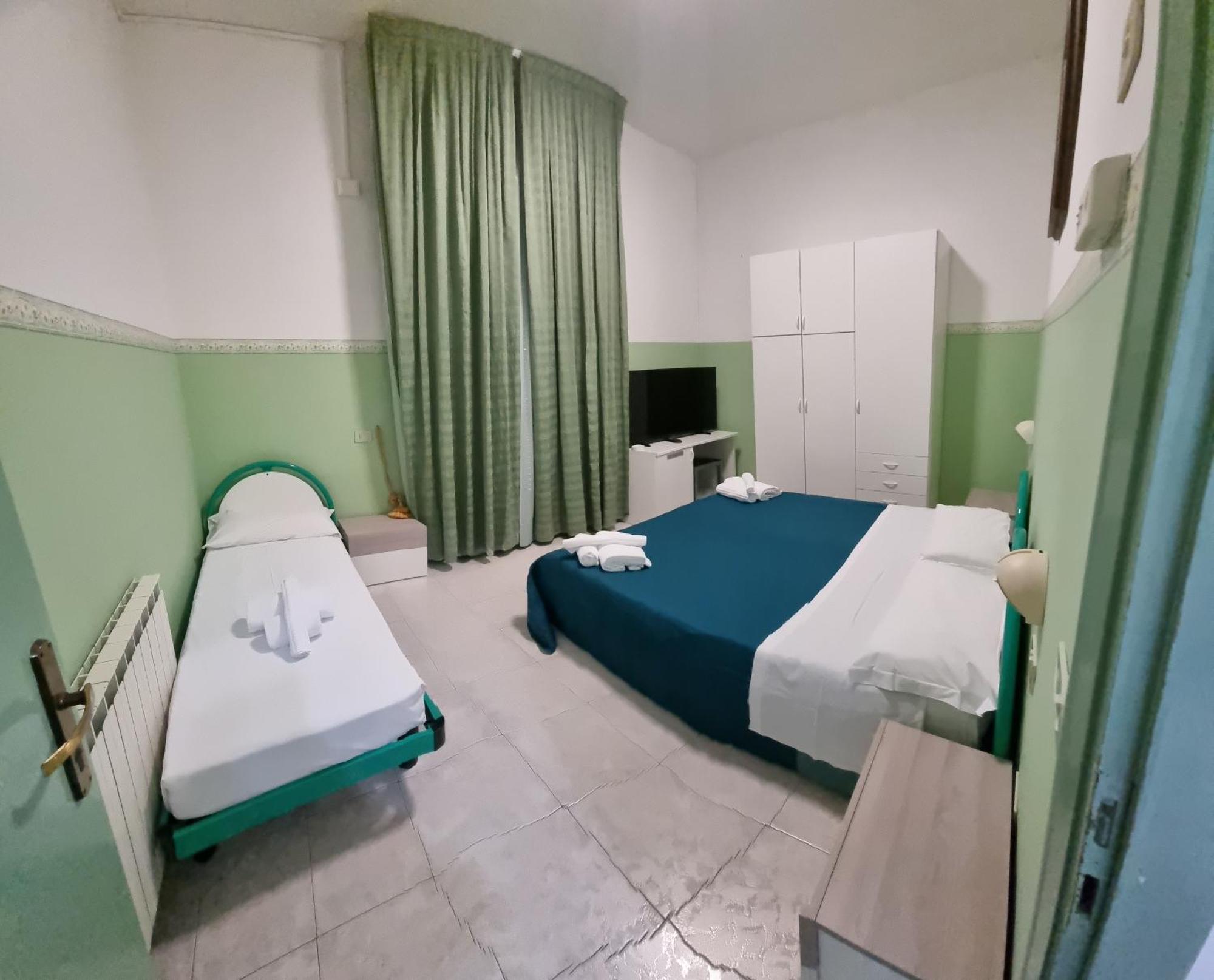 Hotel K2 Cervia 3 Stelle Sup Екстер'єр фото