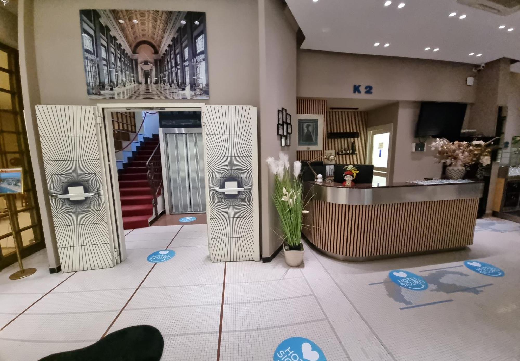 Hotel K2 Cervia 3 Stelle Sup Екстер'єр фото