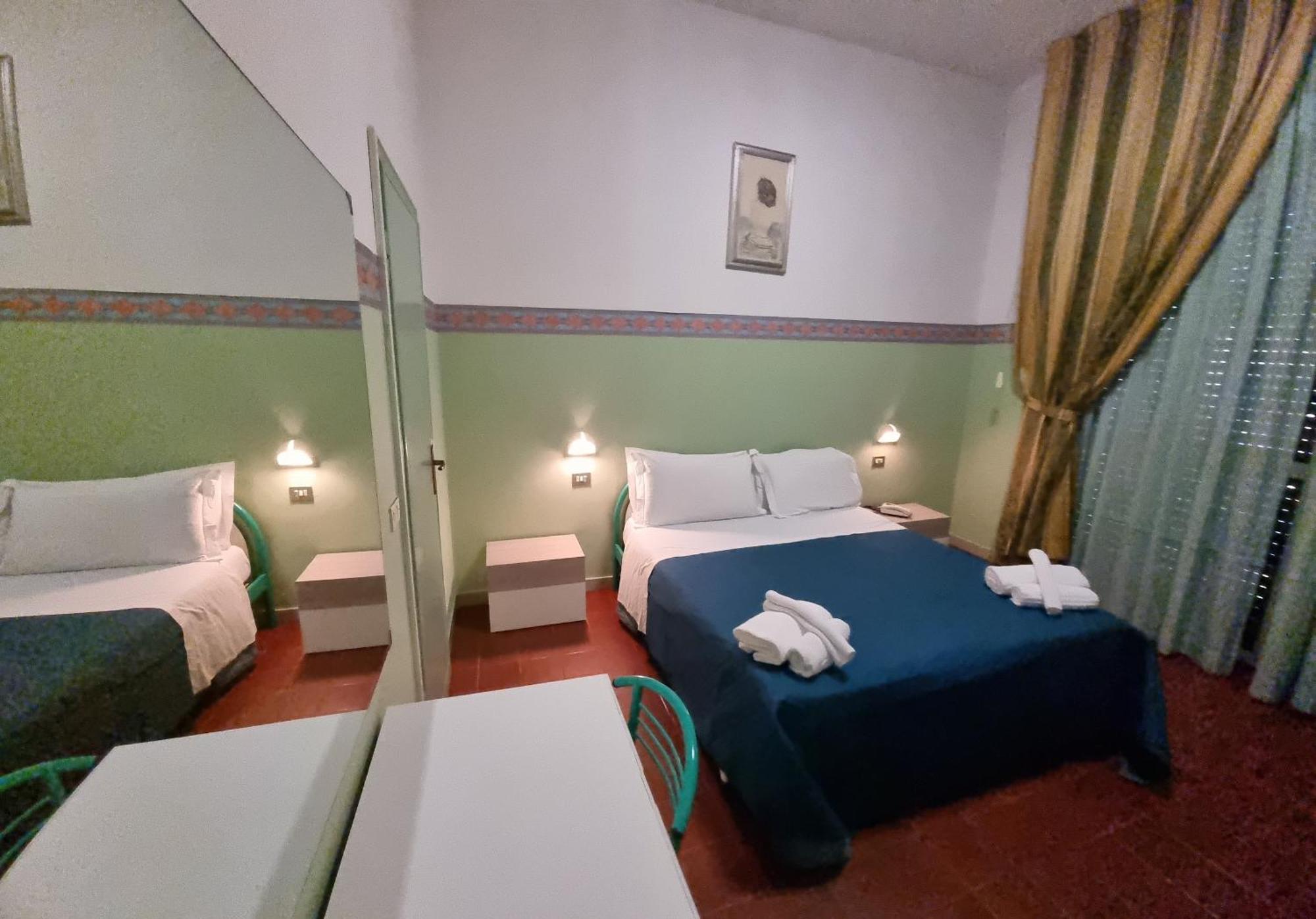 Hotel K2 Cervia 3 Stelle Sup Екстер'єр фото
