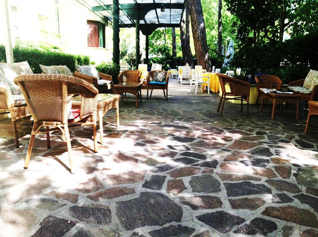 Hotel K2 Cervia 3 Stelle Sup Екстер'єр фото
