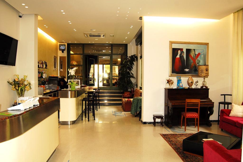 Hotel K2 Cervia 3 Stelle Sup Екстер'єр фото
