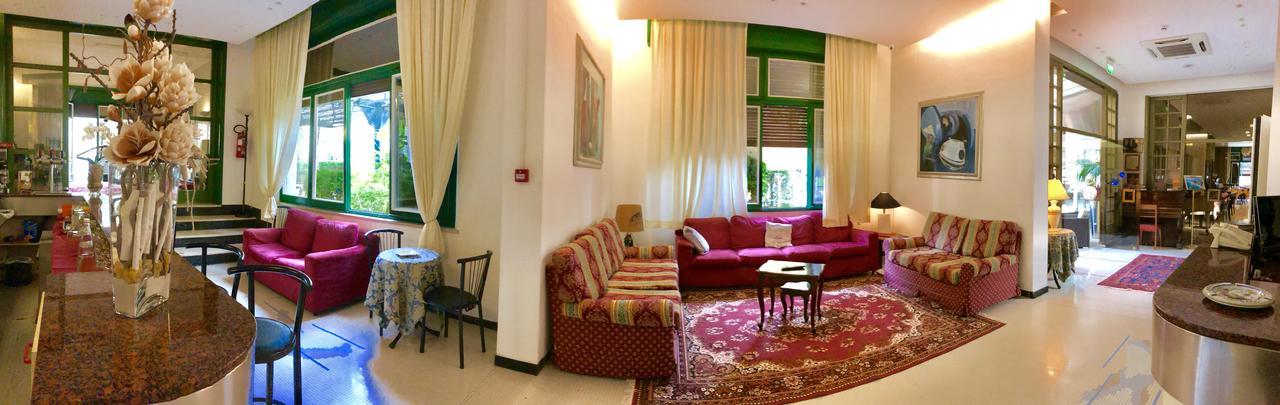 Hotel K2 Cervia 3 Stelle Sup Екстер'єр фото